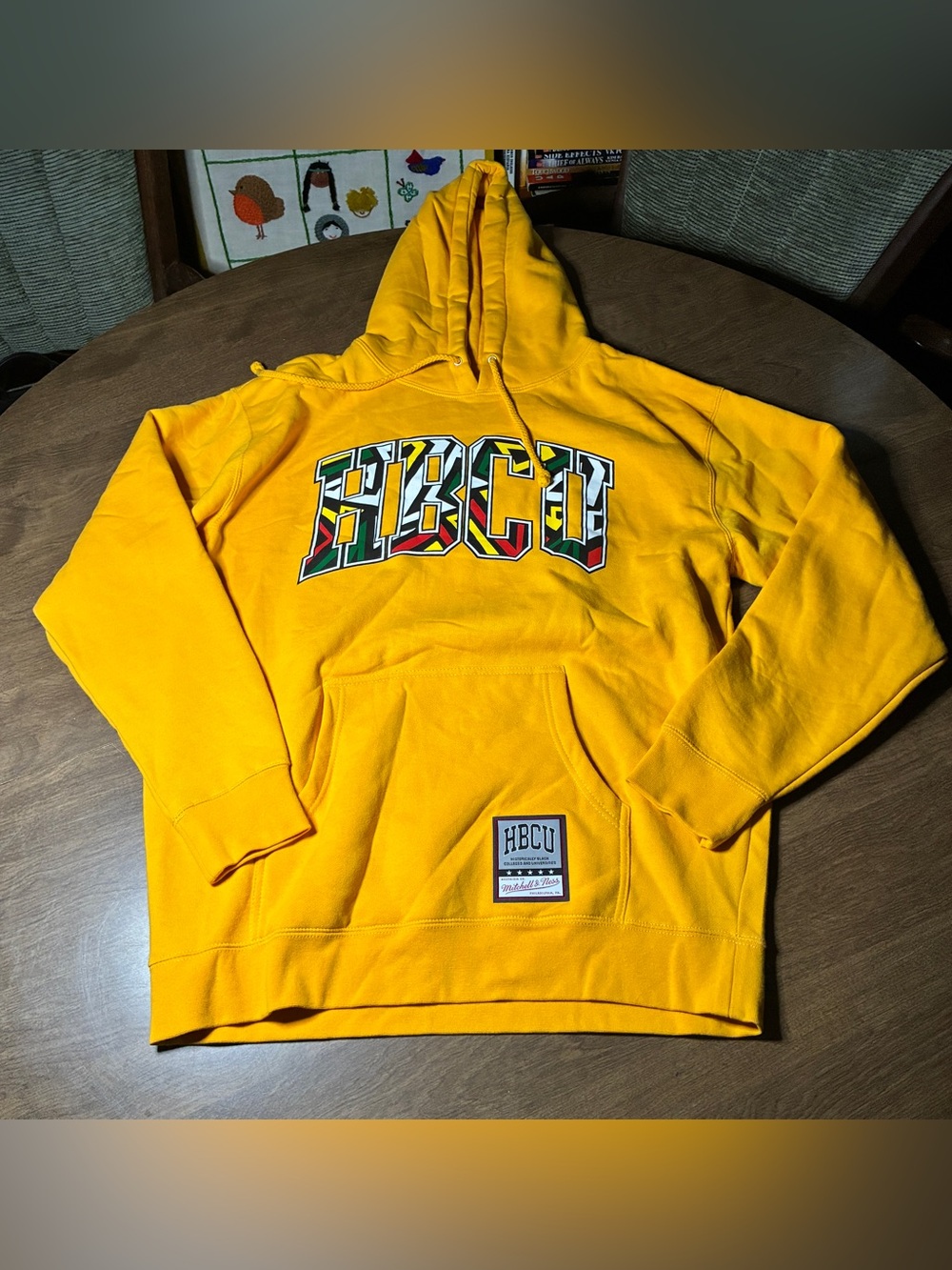 Mitchell & Ness HBCU Pride Gold Pullover Hoodie Men’s Large